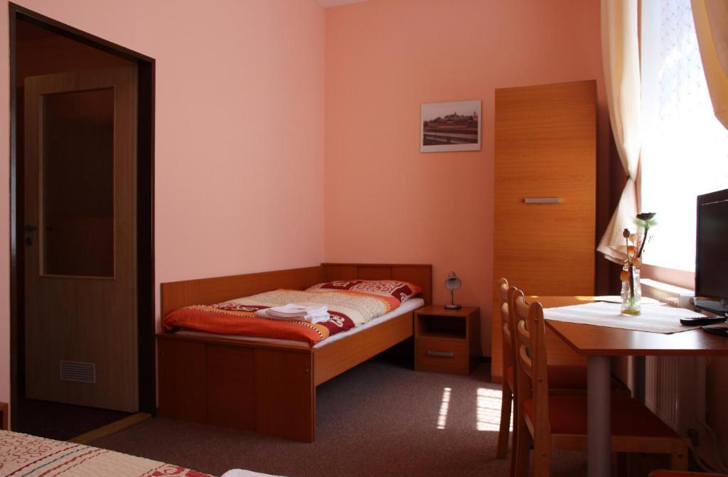 Penzion Česká Koruna Čáslav Zimmer foto